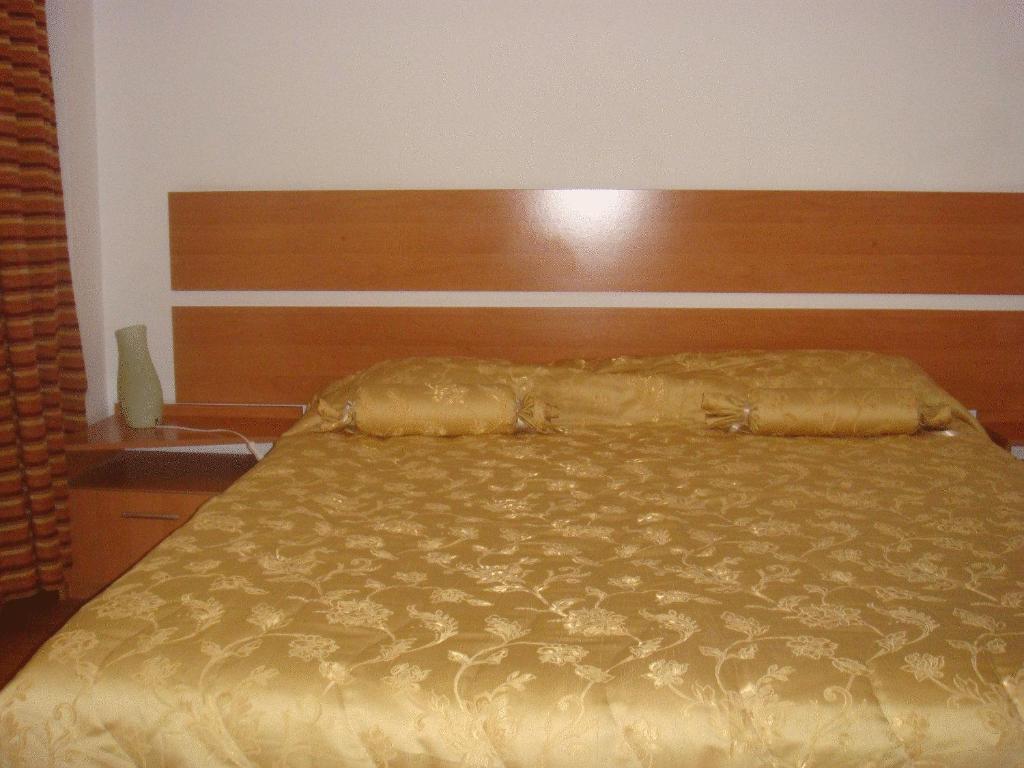 Villa Edera Residence - Gazda Profesionista Boekarest Kamer foto