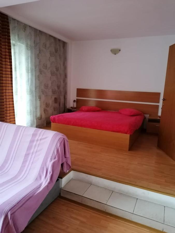 Villa Edera Residence - Gazda Profesionista Boekarest Buitenkant foto