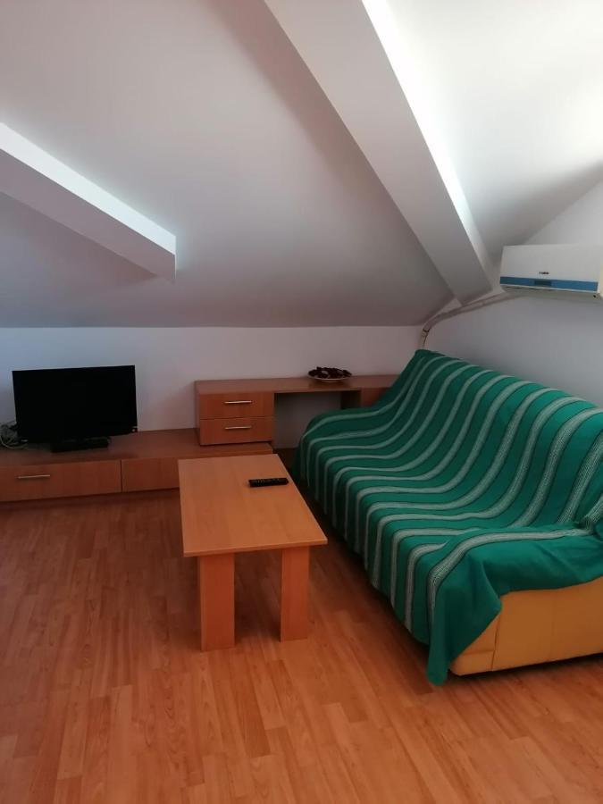Villa Edera Residence - Gazda Profesionista Boekarest Buitenkant foto